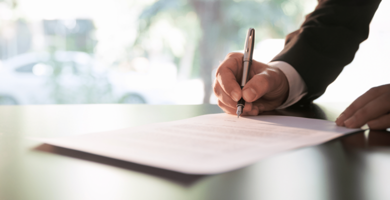 Desembargador ajusta juros de contrato